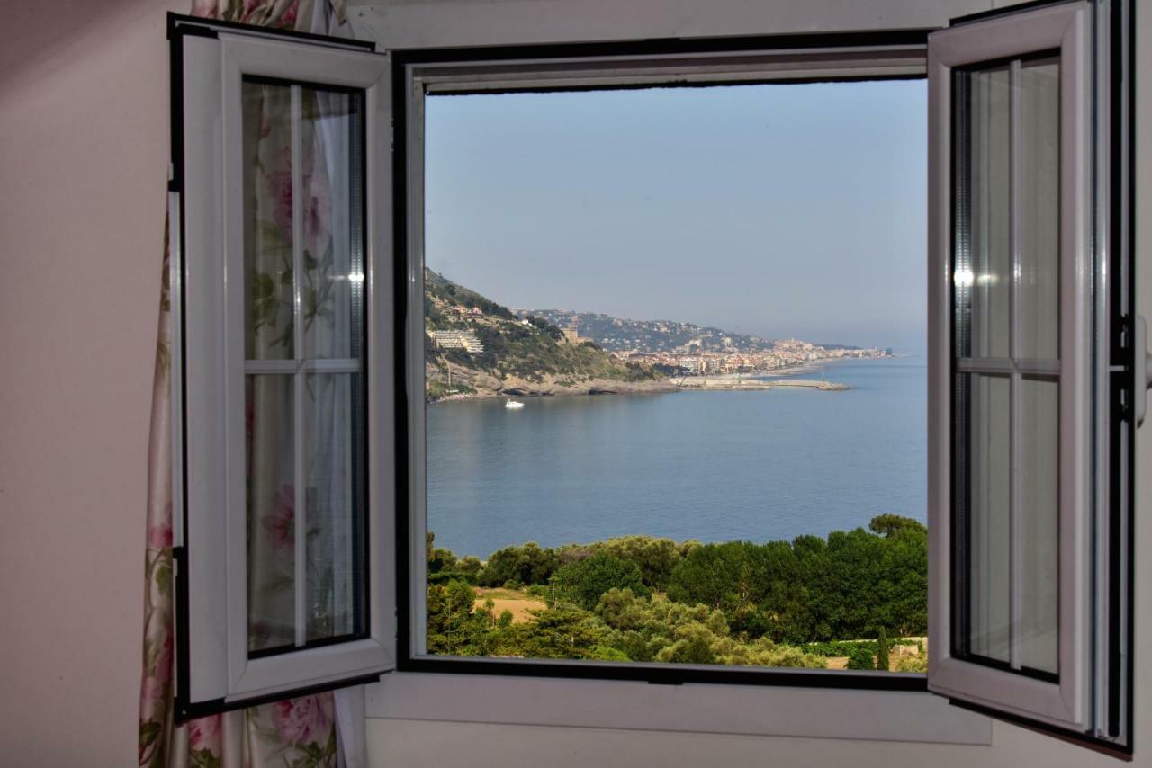 Agriturismo Un Mare Di Fiori Villa Ventimiglia Exterior photo